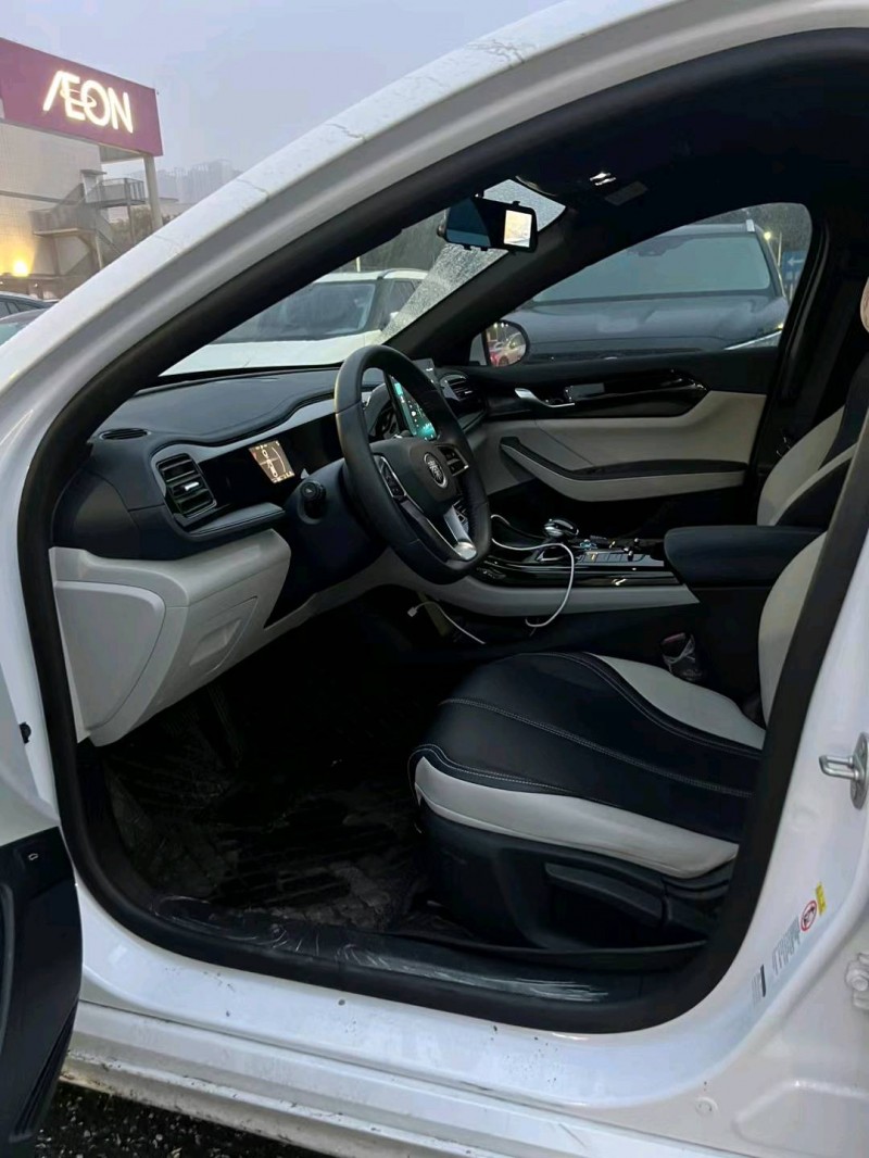 珠海23年比亚迪秦4