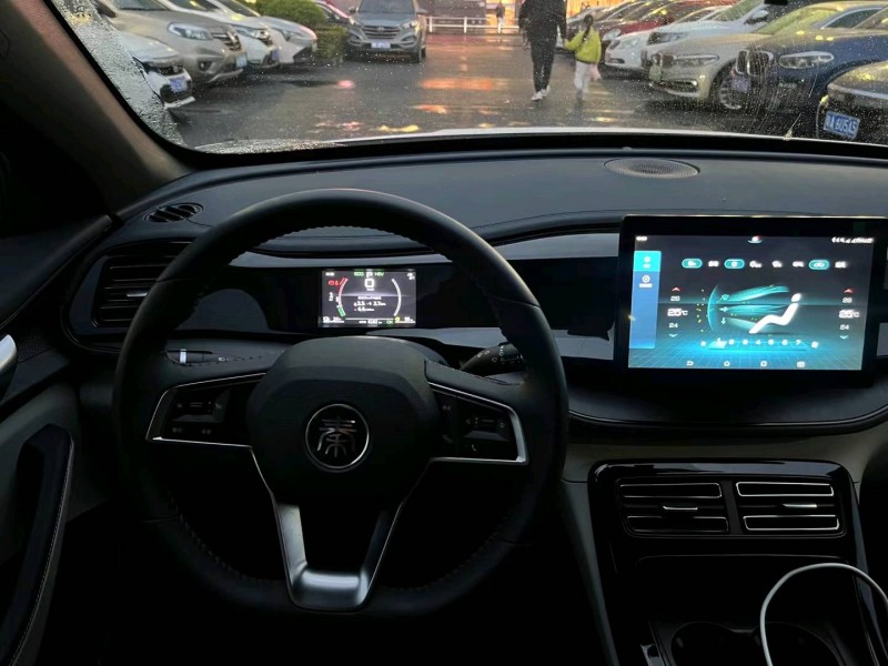 珠海23年比亚迪秦9