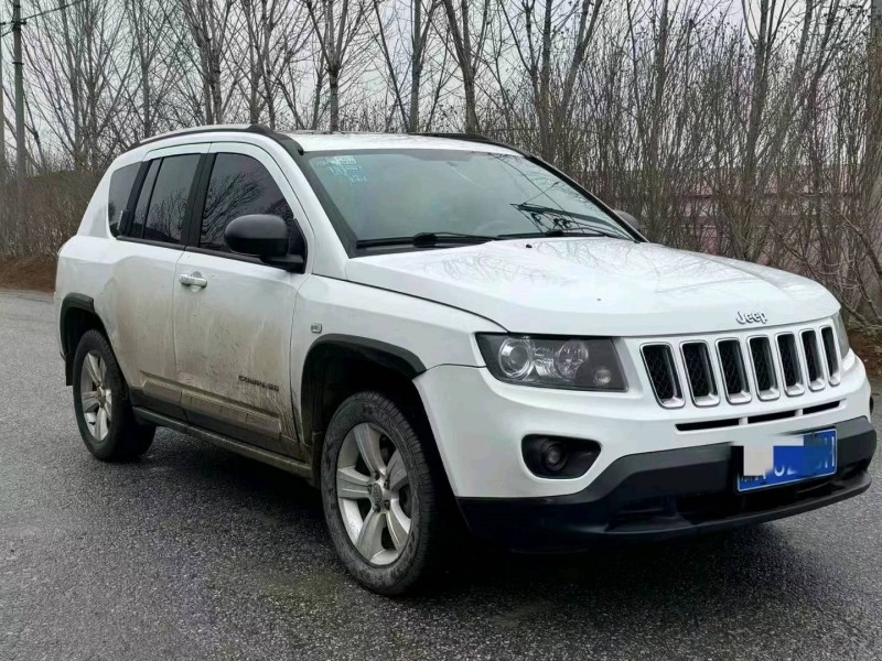 青岛13年Jeep指南者3