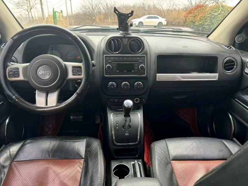 青岛13年Jeep指南者5