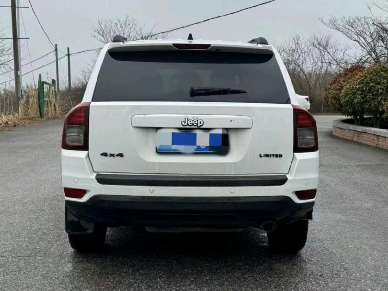 青岛13年Jeep指南者6