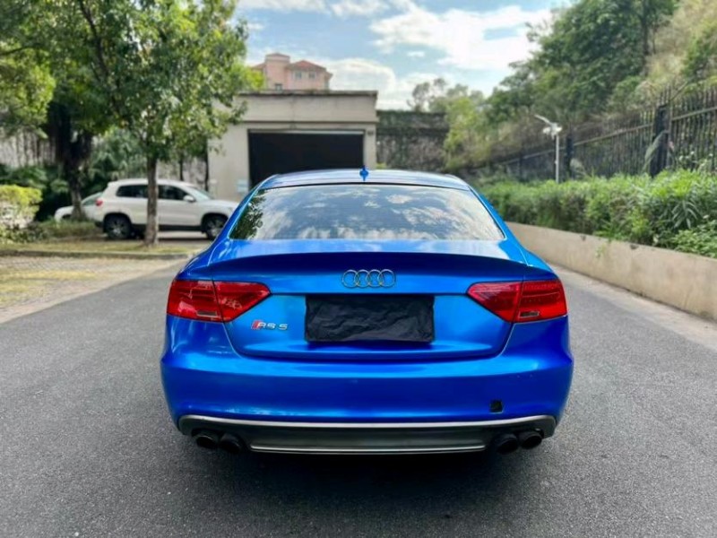 东莞14年奥迪S57