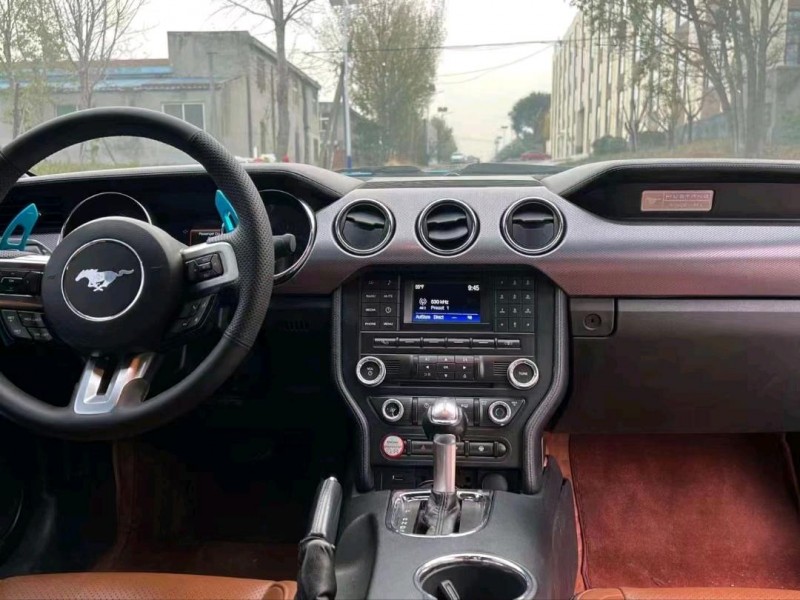 青岛15年福特野马4