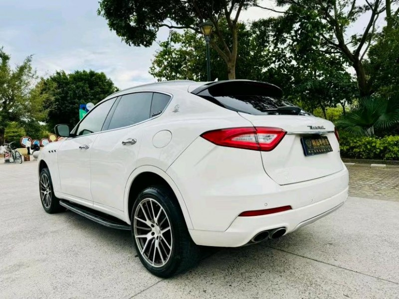 东莞17年玛莎拉蒂Levante7