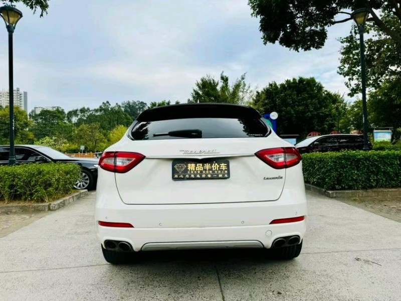 东莞17年玛莎拉蒂Levante8