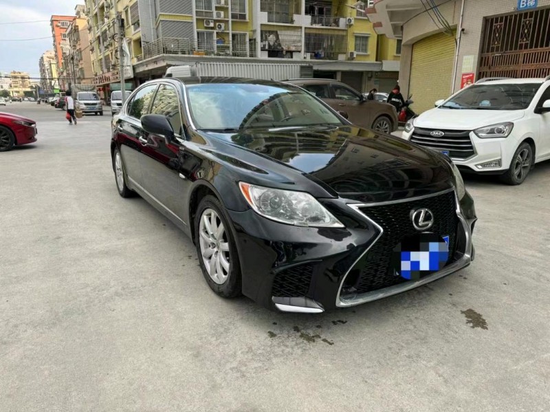 珠海07年雷克萨斯LS3