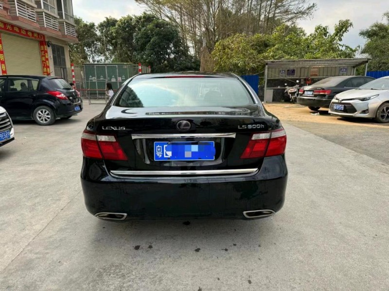 珠海07年雷克萨斯LS7