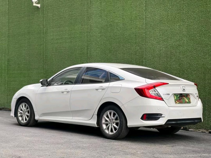 东莞18年本田思域7