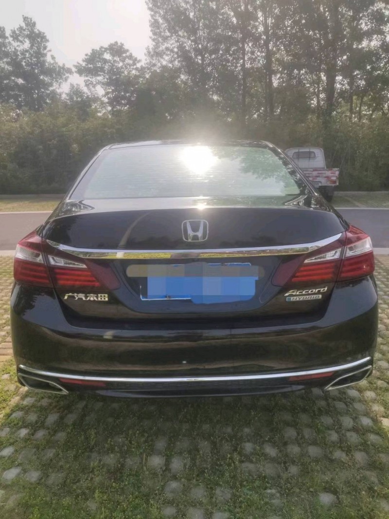 襄阳16年本田雅阁4