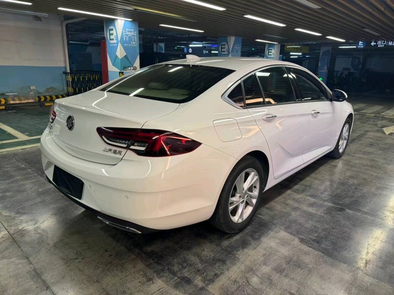 台州21年别克君威6