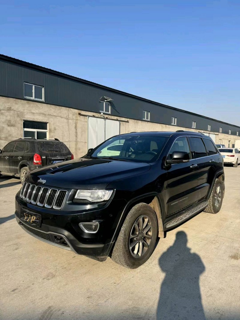 沈陽16年Jeep大切諾基2