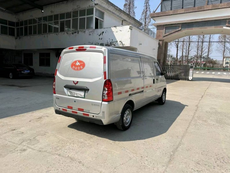 徐州22年五菱汽車新能源8