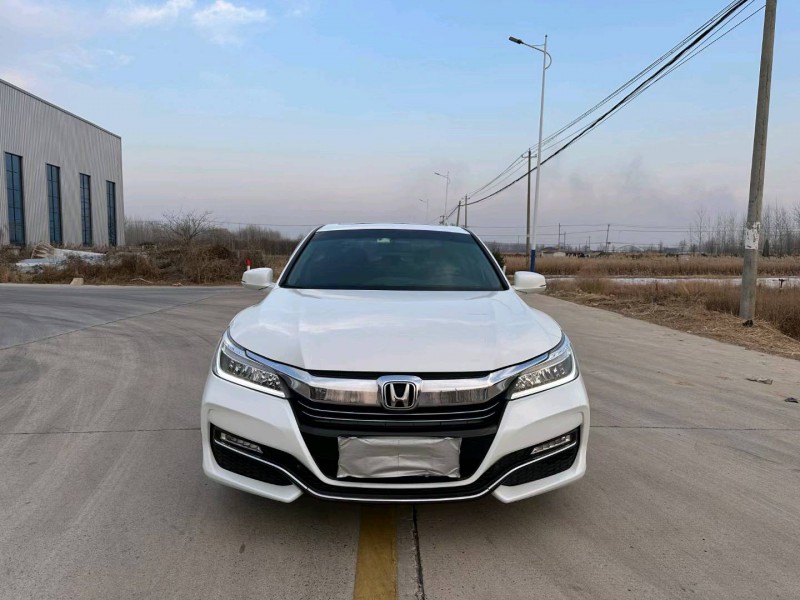 徐州17年本田雅阁1