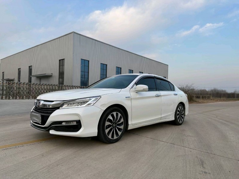 徐州17年本田雅阁3