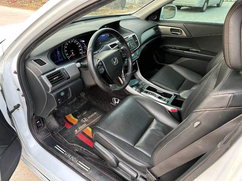 徐州17年本田雅阁8