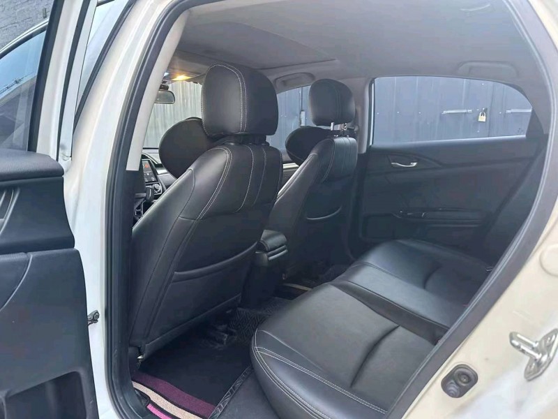 邢台18年本田思域6