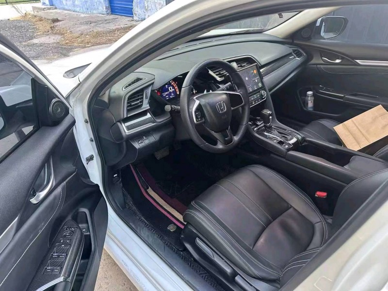 邢台18年本田思域8