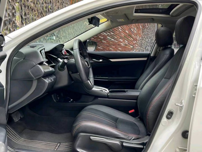 广州18年本田思域5