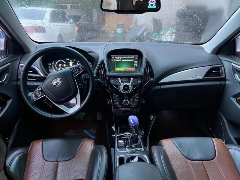 济宁16年比亚迪秦7