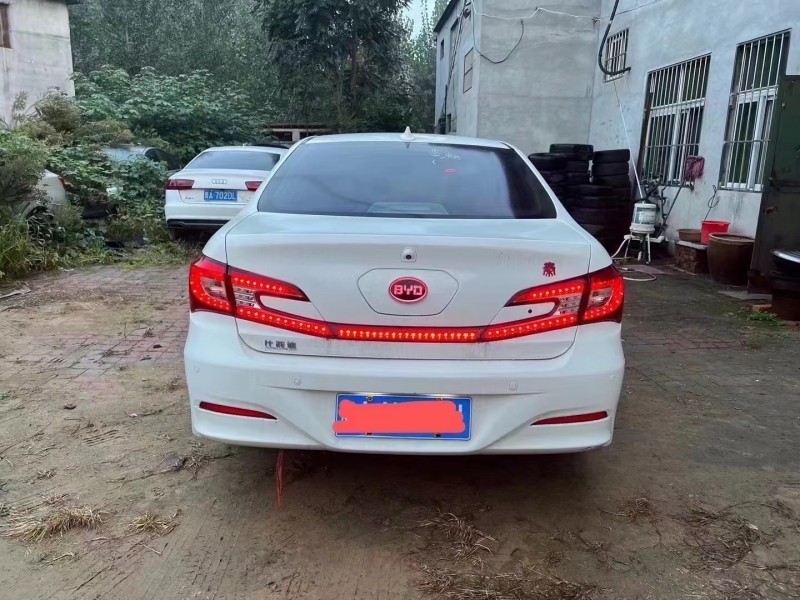 济宁16年比亚迪秦9