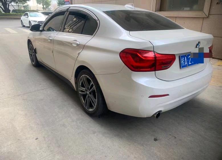 佛山19年宝马1系8