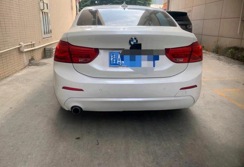 佛山19年宝马1系9