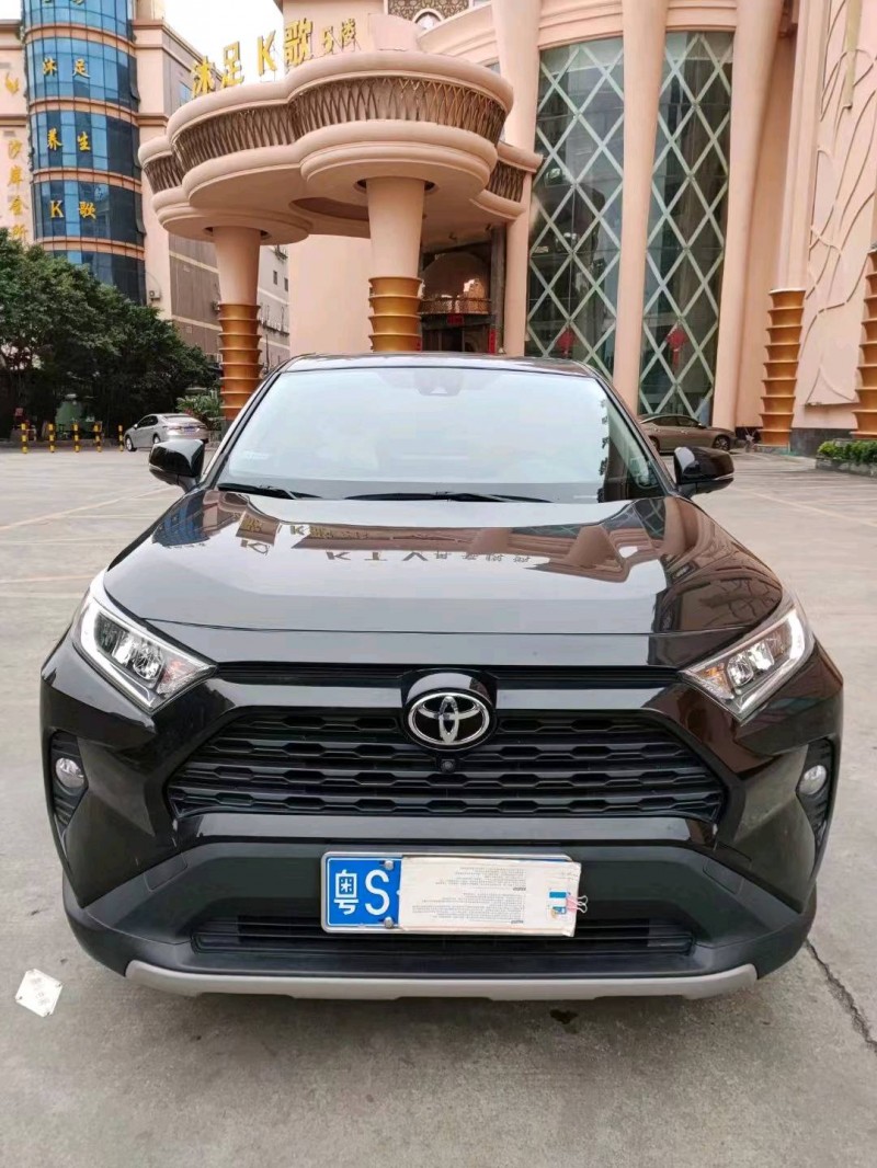 珠海21年丰田RAV41