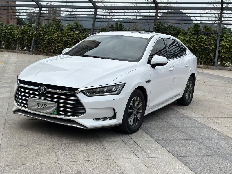 珠海19年比亚迪秦2