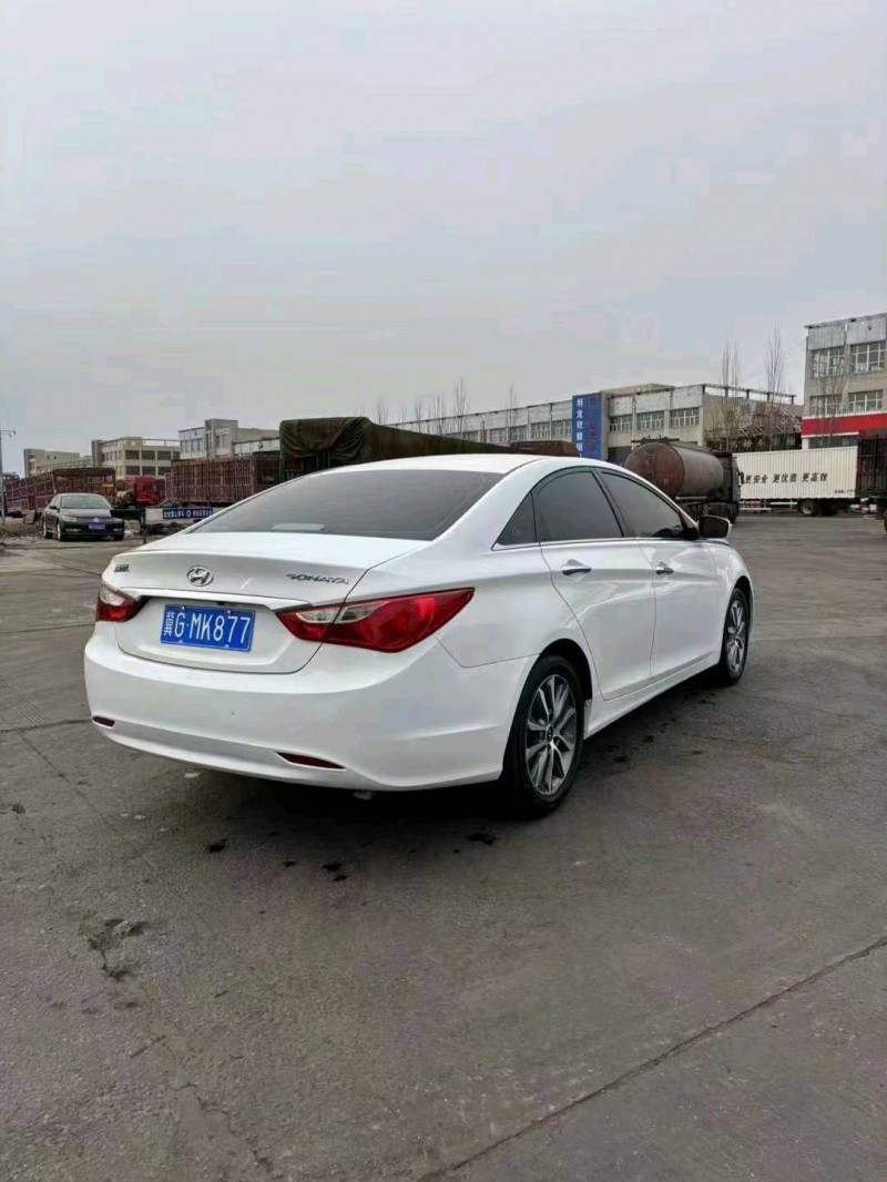 邯郸13年现代索纳塔八5