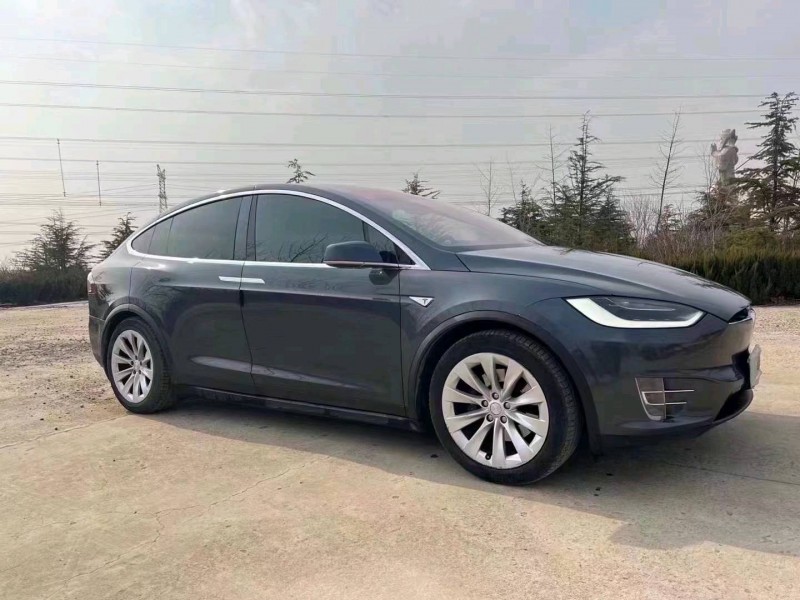 棗莊17年特斯拉MODEL X3