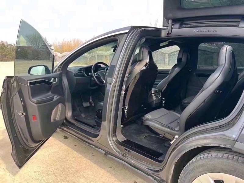 棗莊17年特斯拉MODEL X5
