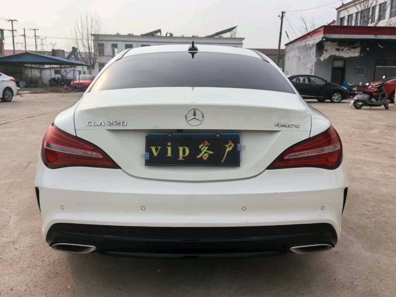 徐州17年奔驰CLA9