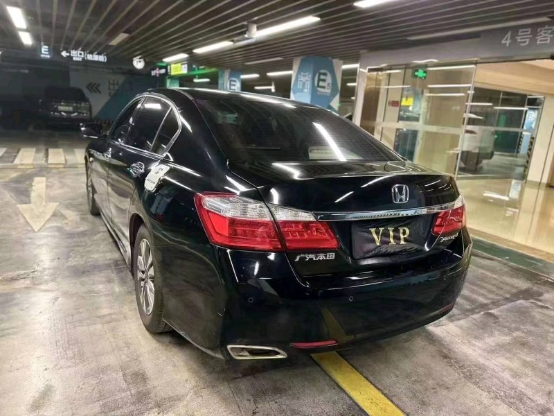 台州15年本田雅阁9