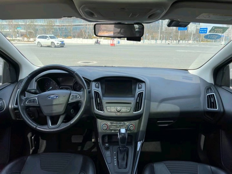 盐城16年福特福克斯9