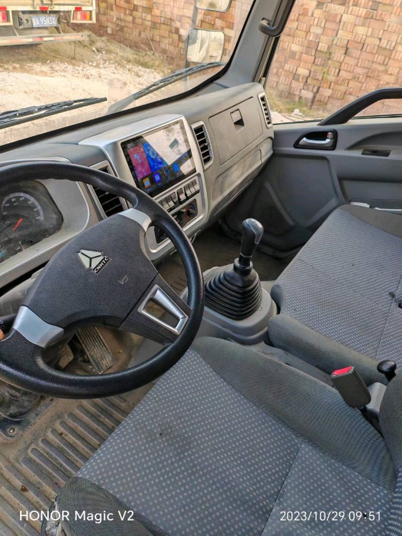 保定22年卡車系列重汽豪沃7