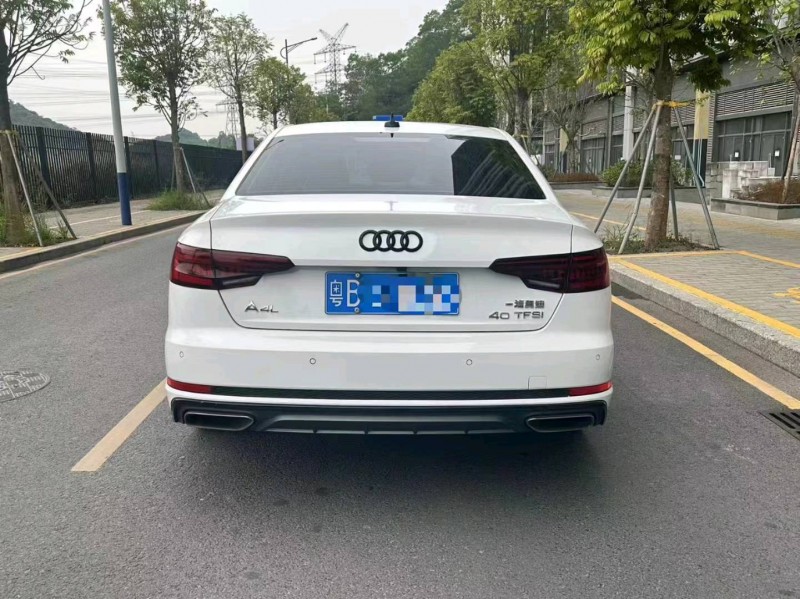 广州19年奥迪A4L9