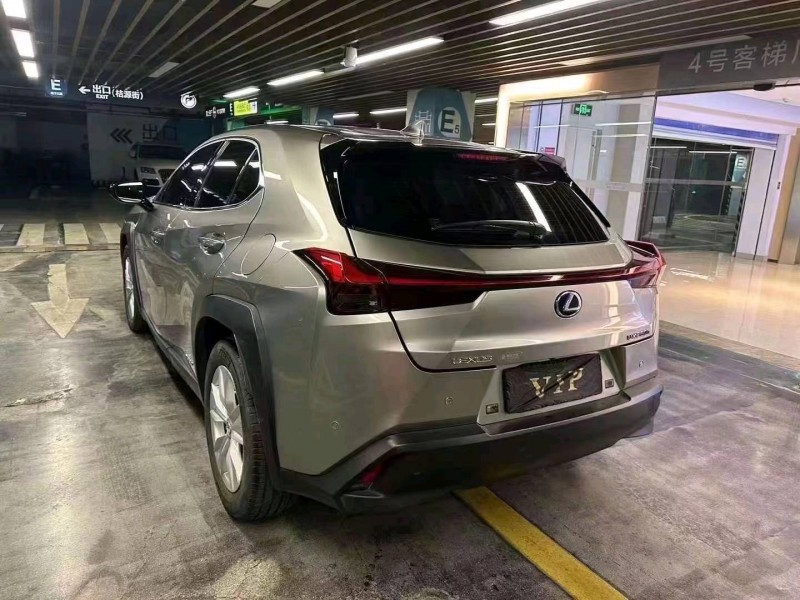台州20年雷克萨斯UX7