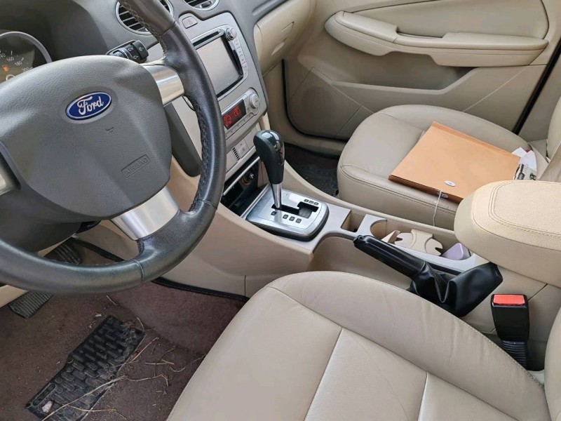 临沂15年福特福克斯8