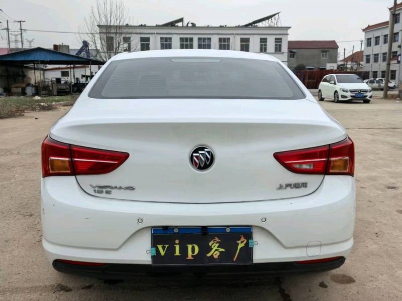 徐州18年别克威朗9