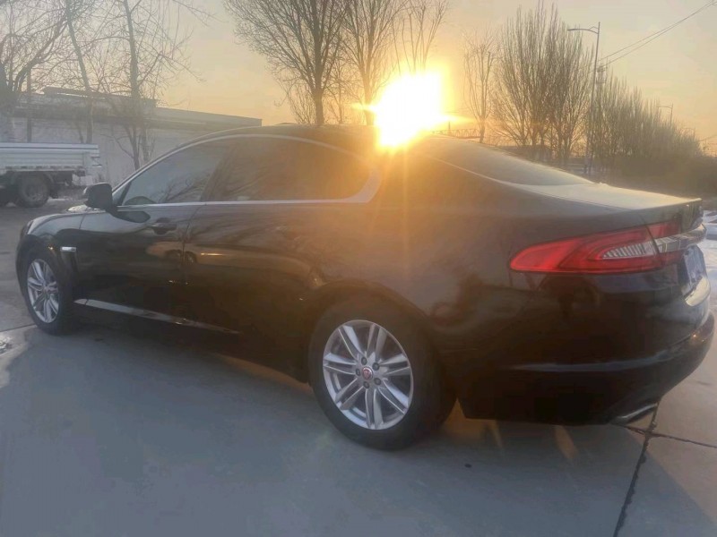 保定14年捷豹XFL5