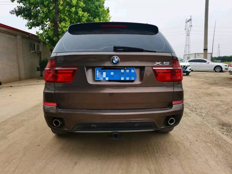 保定11年宝马X59