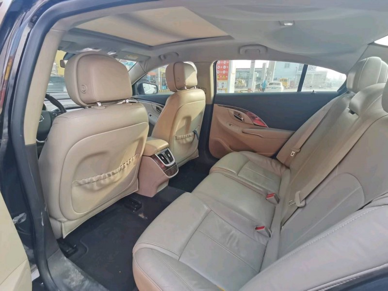 保定16年别克君越8