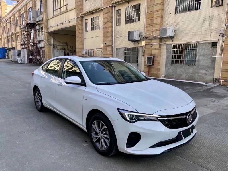 桂林24年别克威朗8