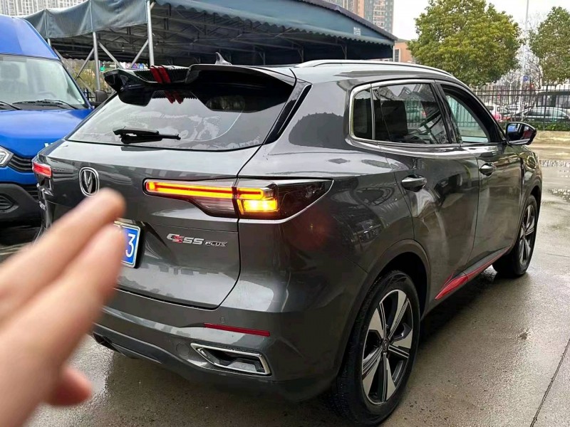 宜昌22年長安汽車CS553
