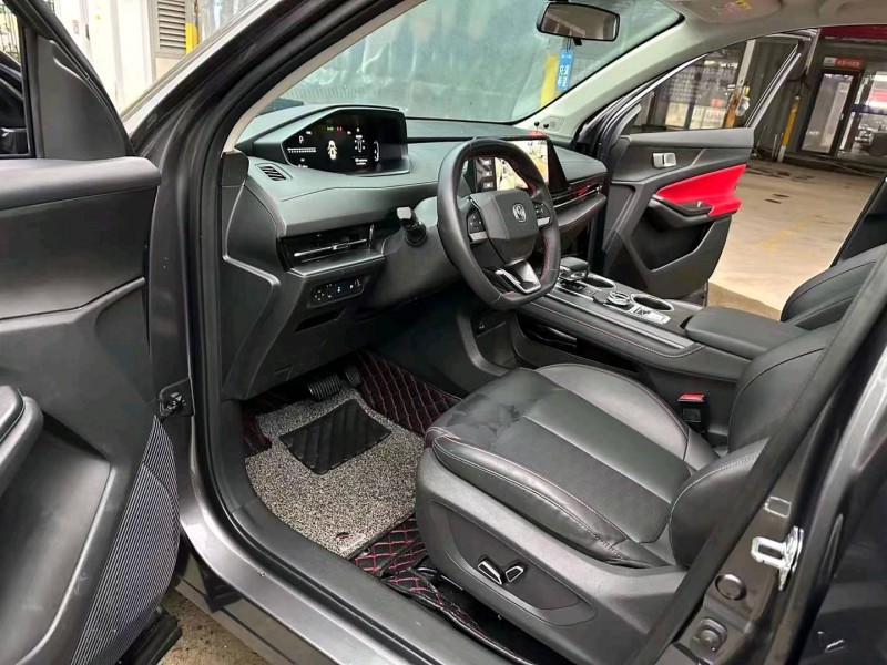 宜昌22年長安汽車CS556