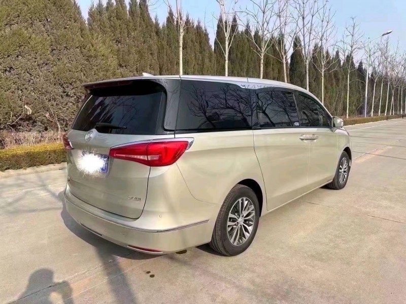 东营18年别克GL84