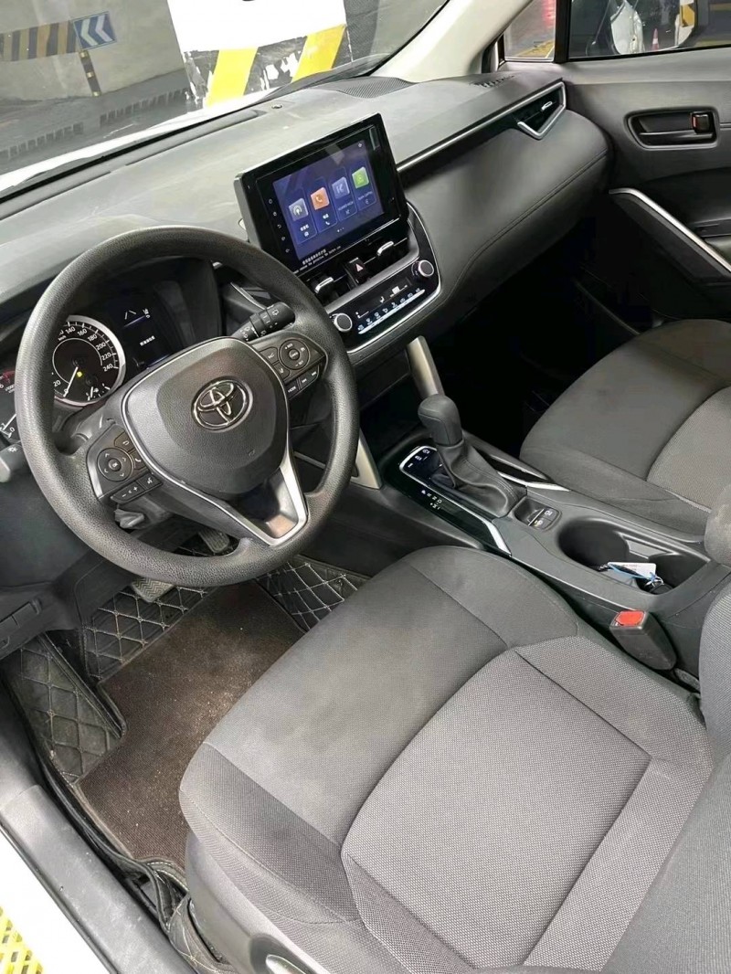 成都22年丰田锋兰达5