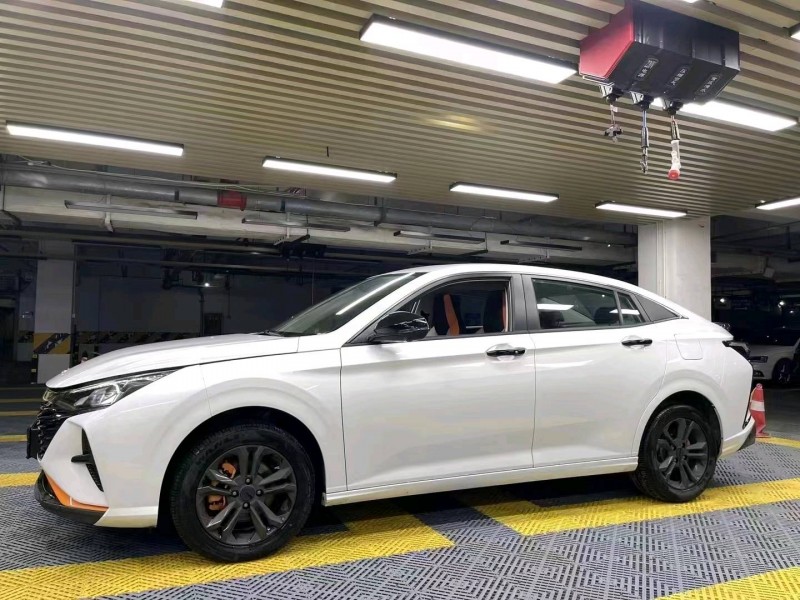 成都22年东风奕炫2