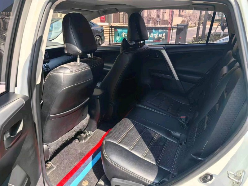 枣庄18年丰田RAV4荣放5