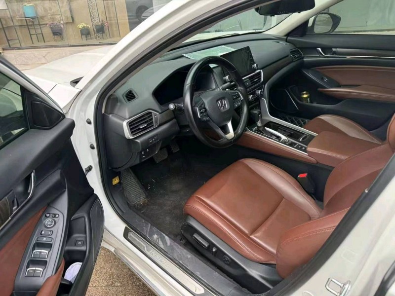 重庆19年本田英诗派5